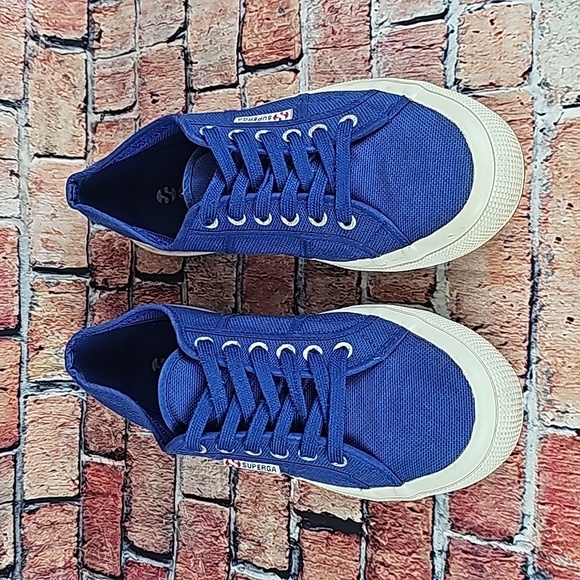 SUPERGA LOWTOP SHOES,  WOMANS SIZE 9.5 EUC BLUE/WHITE - Picture 3 of 11